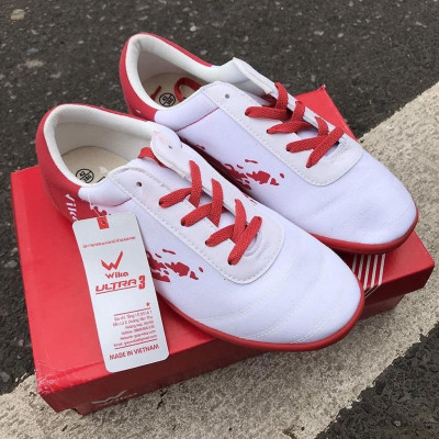 Hót siêu phẩm mới ra mắt dôi giày vải cao cấp 2022-2023