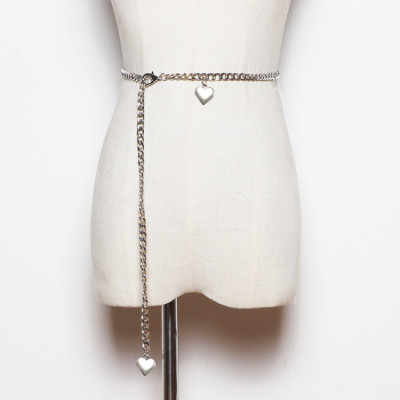 Thắt lưng phụ kiện trái tim sang chảnh thời thượng