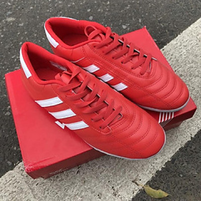 Mẫu giày Siêu phủi đôi giày bóng đá, đá banh thể thao Wika 3 Sọc Đỏ 2022