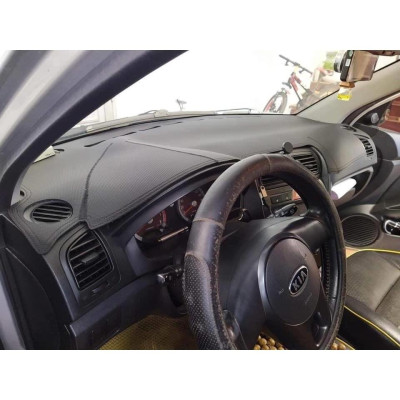 Thảm Taplo Da Vân Carbon Cao Cấp Dành Cho Xe KIA Morning (2012-2020)