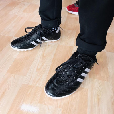 Giày bóng đá phủi Wk 3 sọc đen 2022 cao cấp