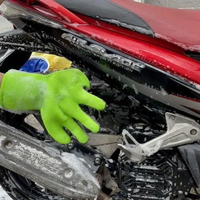 Găng Tay Rửa Xe Xỏ 5 Ngón Siêu Mềm Dễ Dàng Luồng Lách Nơi Hẹp