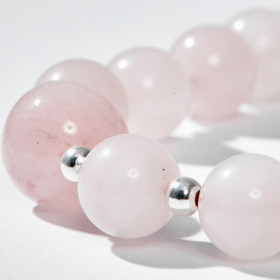 Vòng cổ đá thạch anh hồng Ngọc Quý Gemstones