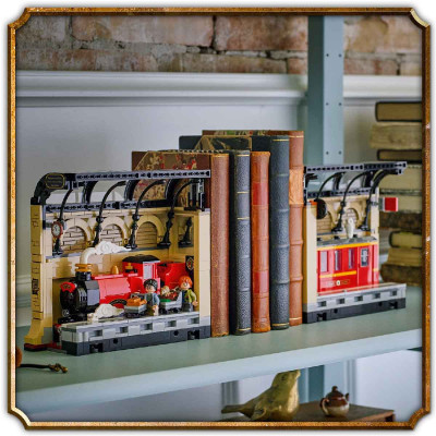 Đồ Chơi Lắp Ráp Trang Trí Kệ Sách: Tàu Tốc Hành Hogwarts LEGO HARRY POTTER 76450 (832 chi tiết)