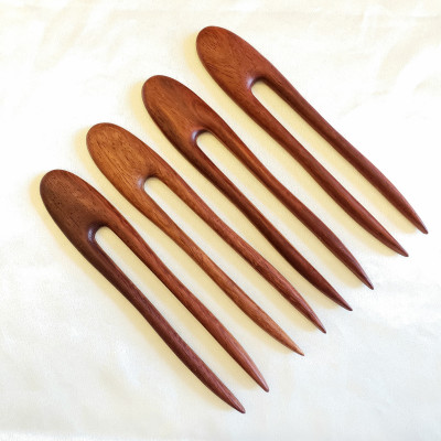 TRÂM CÀI TÓC GỖ TRUYỀN THỐNG (HAI QUE)