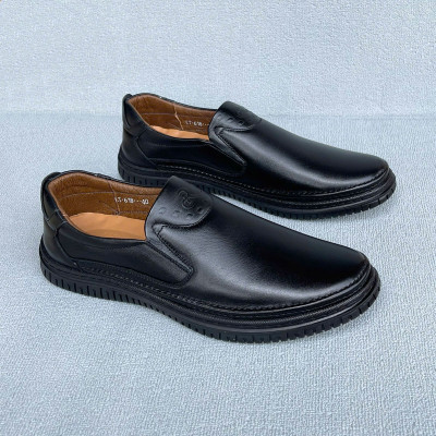 Giày Nam Da Bò Mũi Tròn Trường Hải Màu Đen GT305