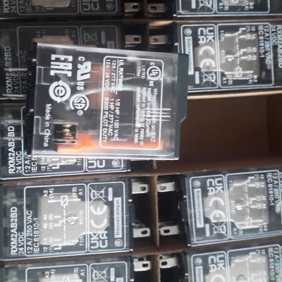 | CHÍNH HÃNG | Relay trung gian RXM4AB2P7 Schneider 14 chân, điện điều khiển 220 Vac
