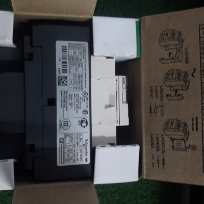Khởi động từ LC1D38M7 Schneider 220VAC  3P-38A | Chính hãng |
