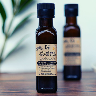 Dầu mè đen GUfoods - Giàu omega 3-6 và chất chống oxy hóa, Lành mạnh, Phù hợp eat clean, Trộn salad, Cho bé ăn dặm (chai 120ml)