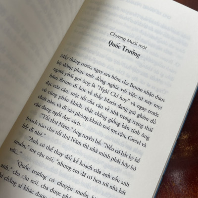 (Tái bản thay bìa) CHÚ BÉ MANG PYJAMA SỌC – John Boyne – Lê Nguyễn Lê dịch – Nhã Nam – NXB Hội Nhà Văn (bìa mềm)