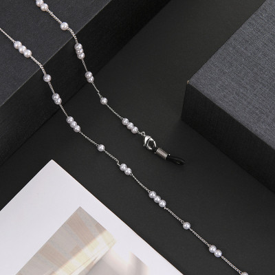 Dây đeo gọng kính mix hạt bất đối xứng độc đáo