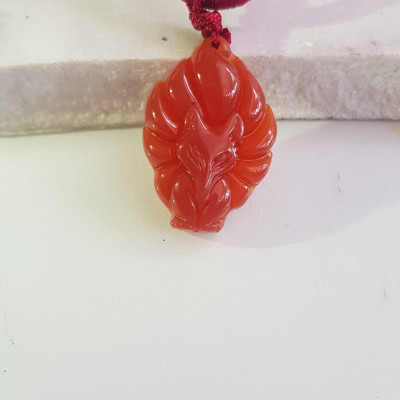 Mặt dây chuyền Hồ ly 9 đuôi hay chín đuôi đá mã não Đỏ tự nhiên tặng kèm dây đeo hợp mệnh Hỏa Thổ Size Cao 30mm x ngang 20mm x dầy 8mm Công dụng may mắn về mặt tình duyên, quyền lực, giúp nữ chủ nhân luôn xinh đẹp tài trí mang nhiều tài lộc quyến rũ ạ 