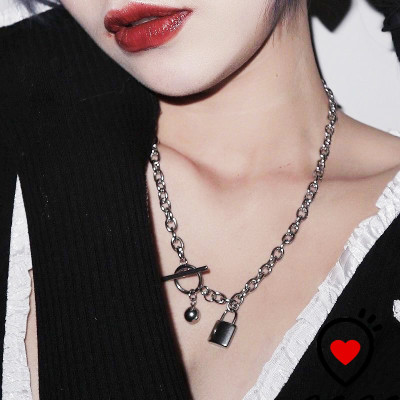 Vòng cổ dây chuyền gắn ổ khoá unisex
