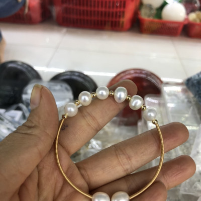 Vòng đeo tay, lắc tay từ ngọc trai nuôi cho nữ
