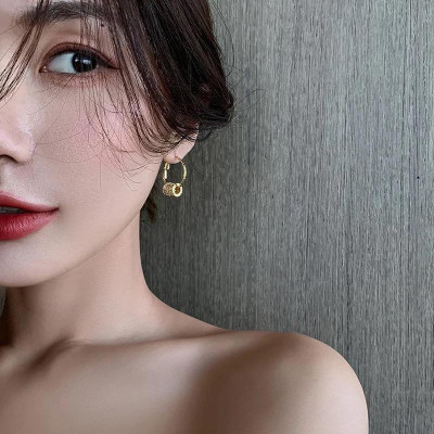 Earrings đeo tai dáng tròn nhỏ cho nữ