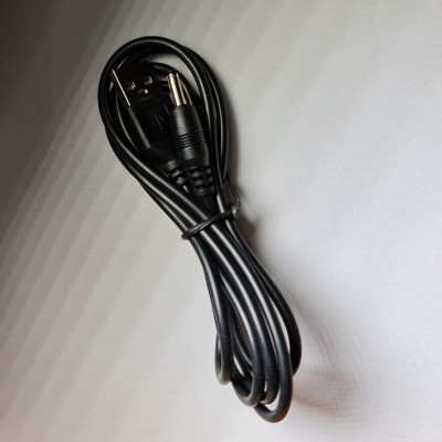 Dây nguồn USB ra đầu tròn loại tốt, chuẩn 3.5mm dài 120cm