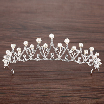 Set vương miện , bông tai ngọc trai và voan cài tóc cô dâu xinh đẹp