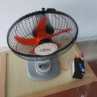 Quạt bàn Kẹp Bình 12V, Có 3 Tốc Độ Gió Khác Nhau, Loại CN B3, Cánh 30cm gió mạnh