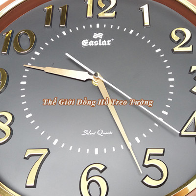 Đồng Hồ NHẠC CHUÔNG Báo Giờ Có 16 Điệu NHẠC GÕ Báo Giờ - Máy Kim Trôi EASTAR Nhật - Số nổi 3D Viền Nâu Mặt Đen – Tặng Pin Maxell - Bảo Hành 1 Năm