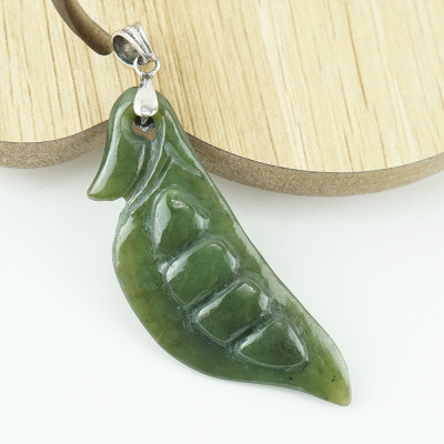 Mặt Dây Chuyền Kiểu Hạt Đậu Đá Ngọc Bích Nephrite Thiên Nhiên