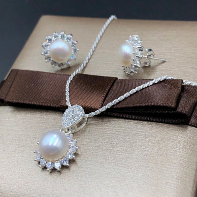 Combo Dây Chuyền Hoa Tai Dây Xoắn Kép Và Ngọc Trai Nuôi Đính Đá Cao Cấp Chính Hãng BẠC HIỂU MINH BCB005