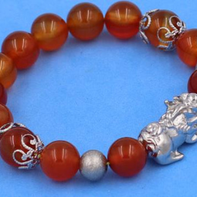 Chuỗi tay Tỳ Hưu inox VMNCOTHTRHKHB10 - Chuỗi hạt đeo tay Đá Mã Não Cam size 10 ly - hợp mệnh Hỏa, mệnh Thổ