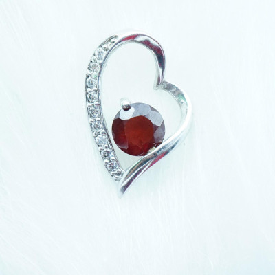 Mặt dây chuyền bạc 925 đính đá Garnet ngọc hồng lựu tự nhiên kiểu trái tim MDG1