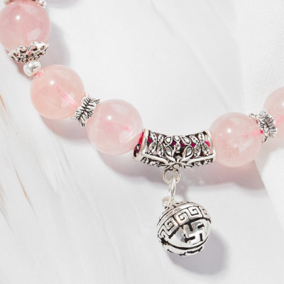 Vòng thạch anh hồng phối charm chuông bạc Ngọc Quý Gemstones