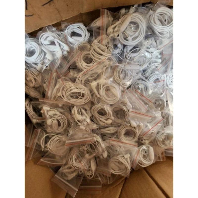 Tai Nghe SamSung Cổng 3.5 Dùng chung cho mọi dòng máy điện thoại, laptop,... trên thị trường, Âm thanh trong️