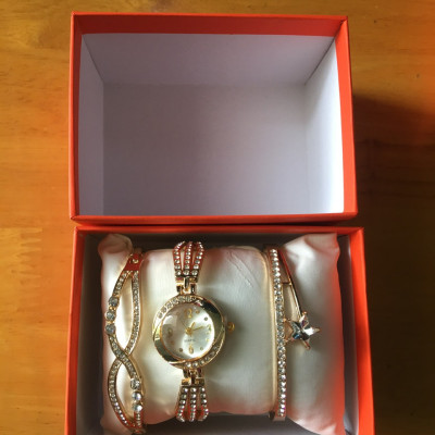 Set hộp phụ kiện đeo tay 3 món , phong cách thanh lịch thời trang sang trọng cho nữ