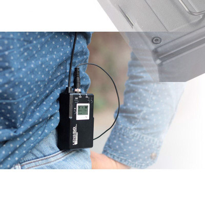 Lensgo LWM-338C - Micro Không Dây Sóng UHF, Thu Âm Cho Máy Ảnh, Phạm Vi Hoạt Động 150m - Hàng Chính Hãng