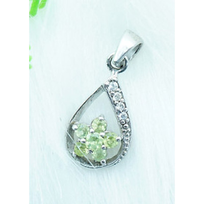 Mặt Dây Chuyền Đá Peridot Xanh Lá Tự Nhiên Kiểu Hoa