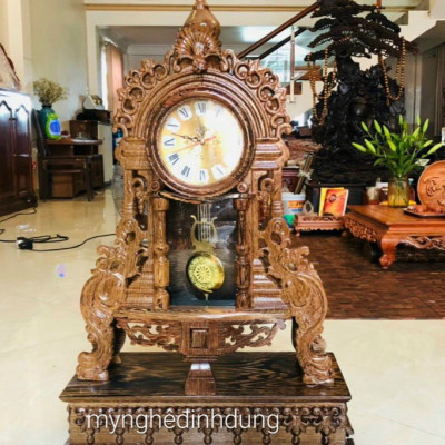 Combo đồng hồ quả lắc để bàn kt cao 70x45x15cm + kệ chân đế 15x52x29cm bằng gỗ mun đuôi công