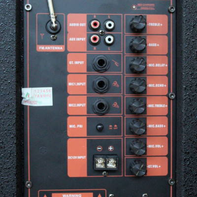 Loa Kéo Di Động Karaoke Bass 30 BMD LK-30B60 (600W) 3 Tấc - Màu Ngẫu Nhiên - Chính Hãng