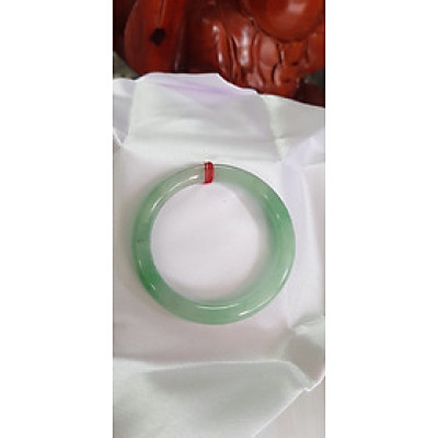 Vòng Tay Nữ đá ngọc cẩm thạch tự nhiên A TR Lý SAO 52mm Size Vòng 52mm x 7,8mm màu Trắng xanh lý 2 bên bóng đẹp Nữ 51kg - 56kg đeo đẹp ạ Món Quà Ý nghĩa Anh Chị tặng Mẹ, Vợ, người thân yêu ạ