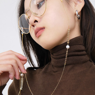 Dây đeo kính mix chuỗi lá và hạt châu chuỗi kính thời trang chống trơn trượt phong cách boho retro lolita