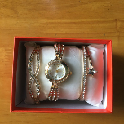 Set hộp phụ kiện đeo tay 3 món , phong cách thanh lịch thời trang sang trọng cho nữ