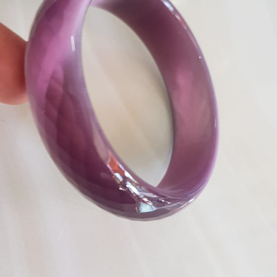 Vòng tay nữ đá mắt mèo bản hẹ giác tím mới đẹp Vòng Ni 54mm x cao 16mm x dầy 6,2mm Vòng màu tím nho chuẩn hợp nữ mệnh hỏa, mệnh thổ 49kg - 54kg đeo ạ