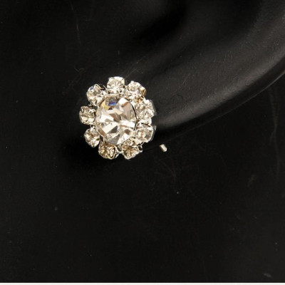 Bông tai hình tròn đính đá BT89