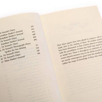 Dracula: Puffin Clothbound Classics