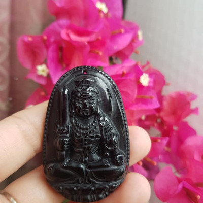 Mặt Dây Chuyền Bất Động Minh Vương Độ Mệnh Nam Tuổi DẬU  Chất liệu đá mã não đen Hợp Nam mệnh Thủy, mệnh Mộc  Size nam C53mm x N39mm x S11mm ạ