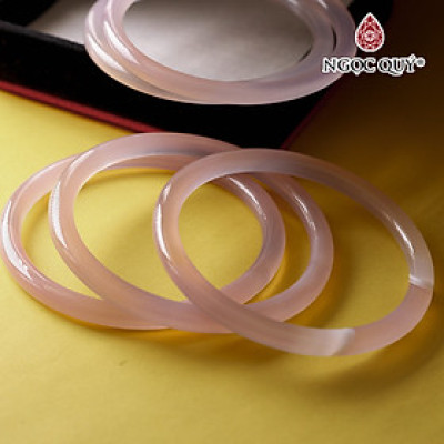 Vòng tay đá chalcedony hồng vân nhiều cọng 6mm mệnh hỏa, mộc - Ngọc Quý Gemstones