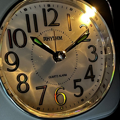 Đồng hồ Báo thức Rhythm CRF801NR03 – KT: 11.3 x 10.2 x 6.6cm. Vỏ nhựa. Dùng Pin