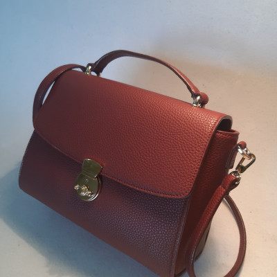 Túi xách đeo vai mềm  đáy rộng cao cấp CL-42Red