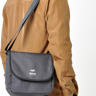 Túi đeo chéo ANELLO unisex vải polyester cỡ nhỏ AT-N0661