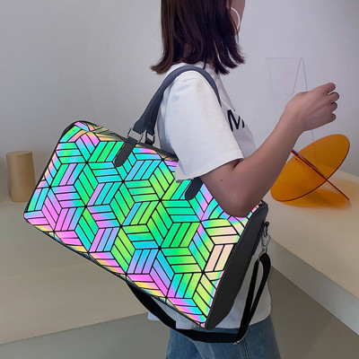 Túi xách du lịch thể thao nam nữ công suất lớn phong cách mới BEE GEE T1021