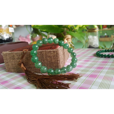 Vòng đeo tay phong thủy đá thạch anh xanh
