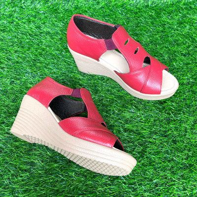 Giày sandal nữ da bò đế xuồng 8cm Trường Hải 3 màu đen, trắng, đỏ SD145