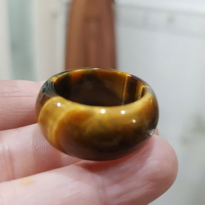 Nhẫn Nam Đá Mắt Hổ Vàng Nâu Tiger Eyes Tự Nhiên đậm bóng đẹp mới ni 20mm x Cao 12mm / 11mm dầy 4mm nam mệnh Kim mệnh Thổ mệnh Thủy đeo ni 20mm rẻ đẹp ạ