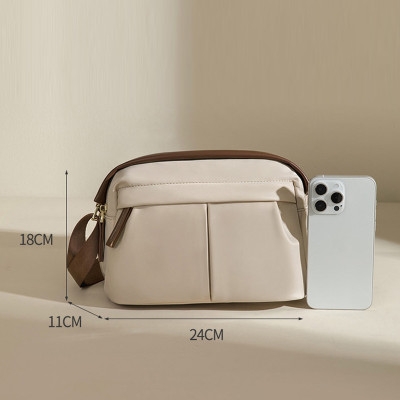 Túi đeo chéo nữ phong cách dễ thương – BEE GEE DCNU1049